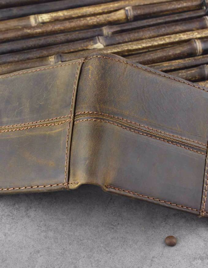 Мъжки кожен портфейл Classic